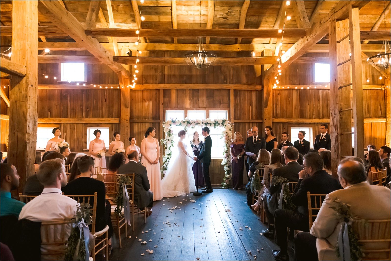 Erin Schmidt Photography | Metro Detroit wedding photographers | spring Cornman Farms wedding