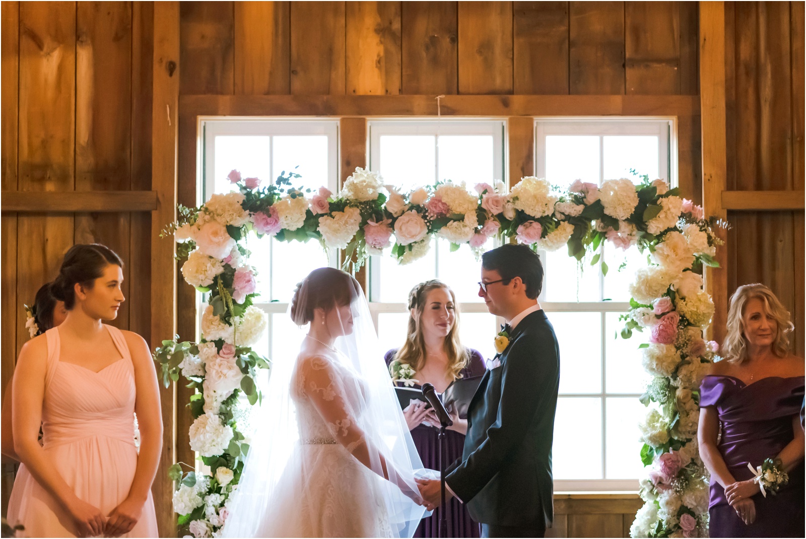 Erin Schmidt Photography | Metro Detroit wedding photographers | spring Cornman Farms wedding