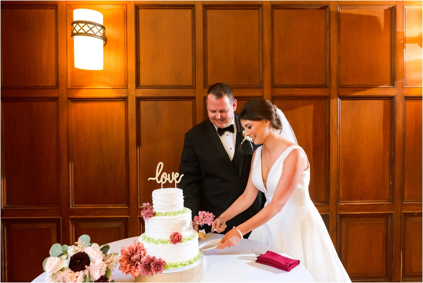 Erin Schmidt Photography | summer Michigan League wedding | Metro Detroit wedding photographer