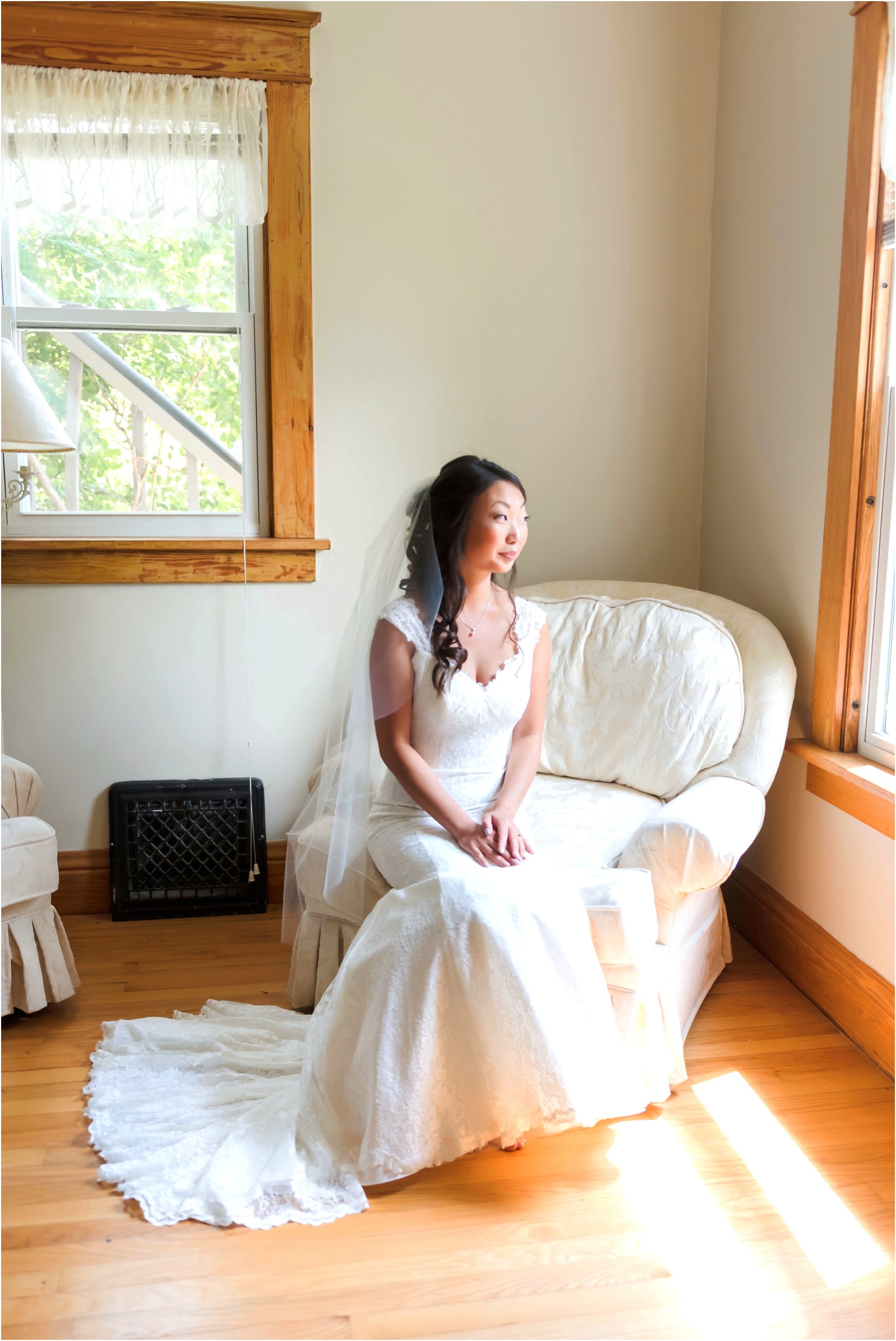 Michigan Wedding photographer | Weller's Carriage House wedding