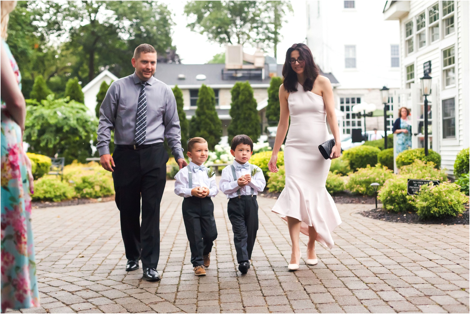 Michigan Wedding photographer | Weller's Carriage House wedding