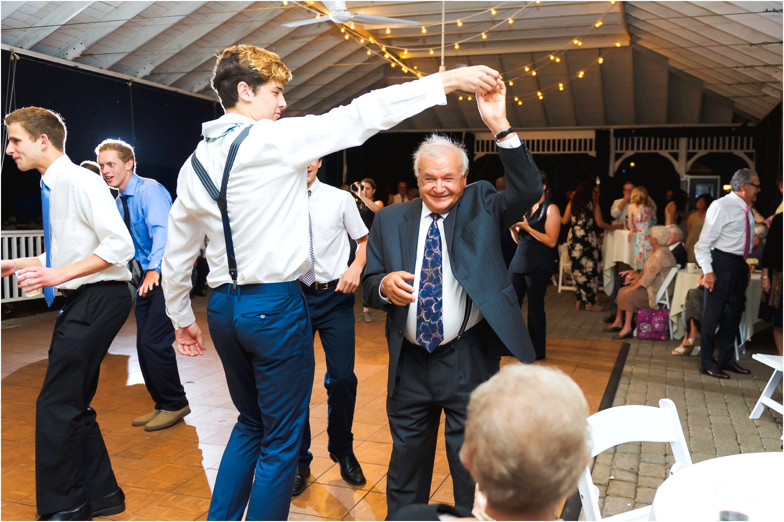 Michigan Wedding photographer | Weller's Carriage House wedding