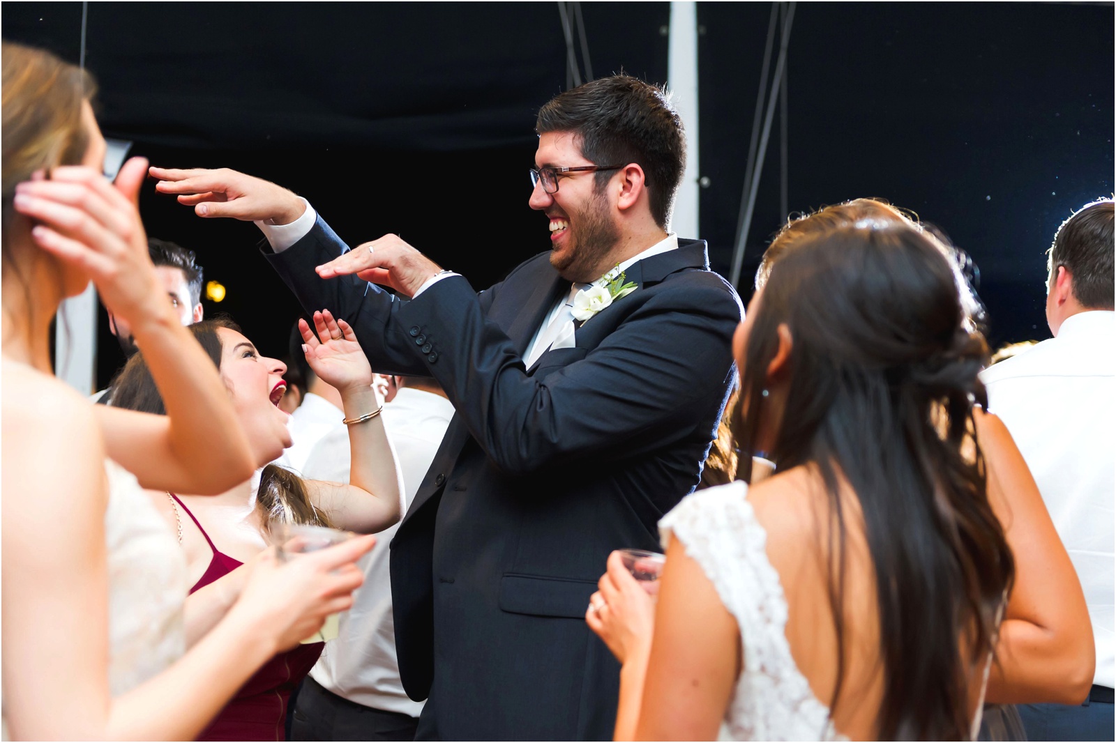 Michigan Wedding photographer | Weller's Carriage House wedding