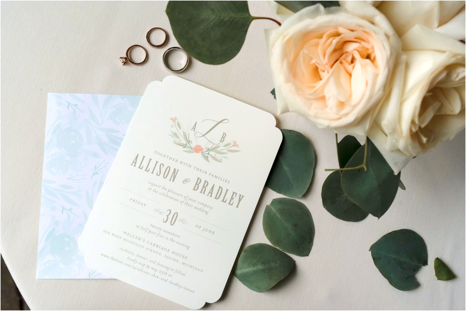 Michigan Wedding photographer | Weller's Carriage House wedding
