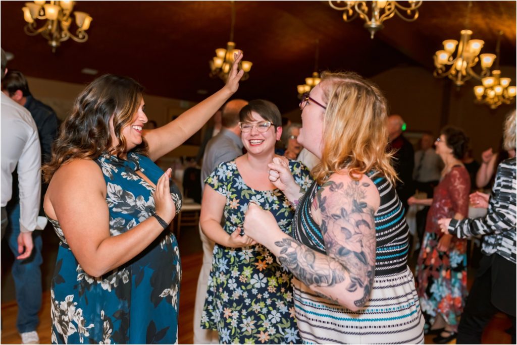Portland wedding story | Erin Schmidt Photography | Portland Oregon wedding photos