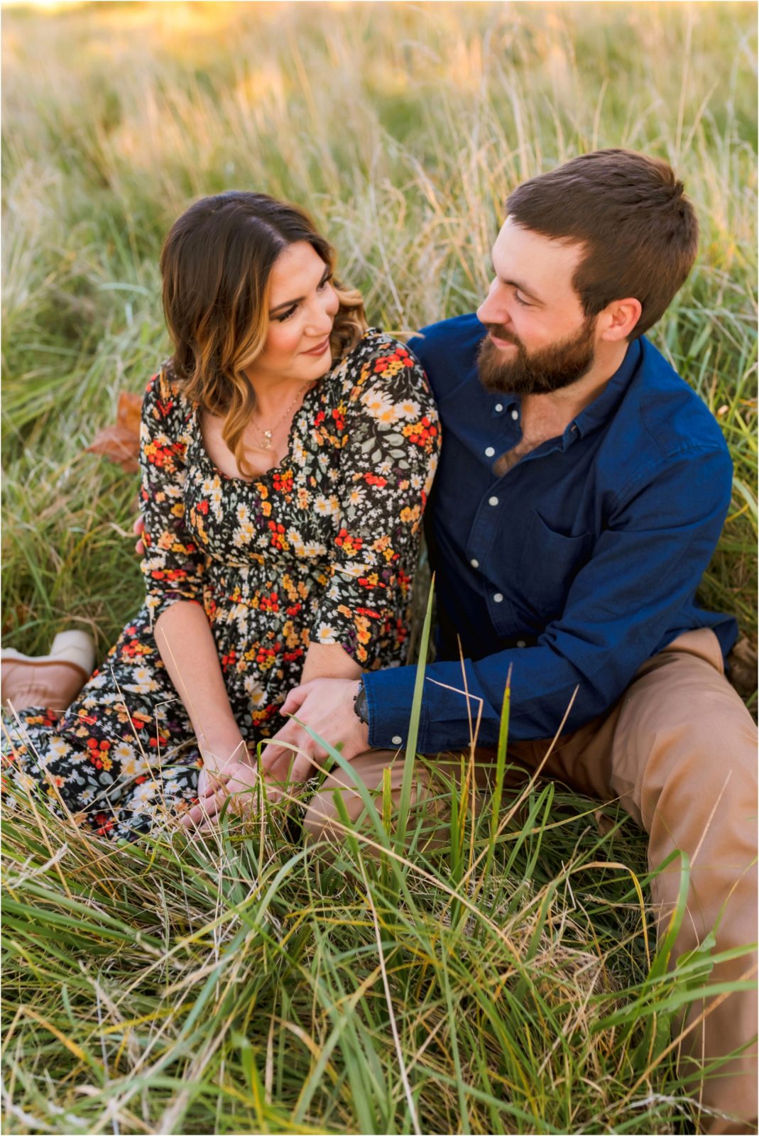 Fall Michigan engagement session | Erin Schmidt Photography | Metro Detroit Wedding Photographer