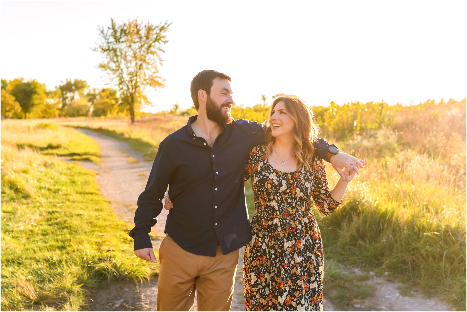 Fall Michigan engagement session | Erin Schmidt Photography | Metro Detroit Wedding Photographer