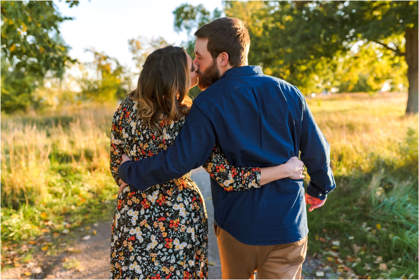 Fall Michigan engagement session | Erin Schmidt Photography | Metro Detroit Wedding Photographer