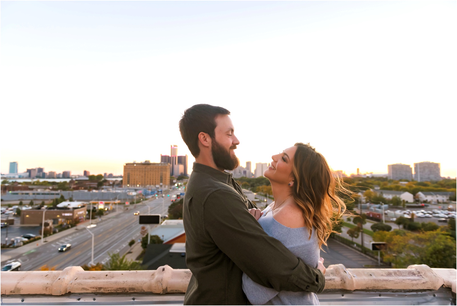 Fall Michigan engagement session | Erin Schmidt Photography | Metro Detroit Wedding Photographer