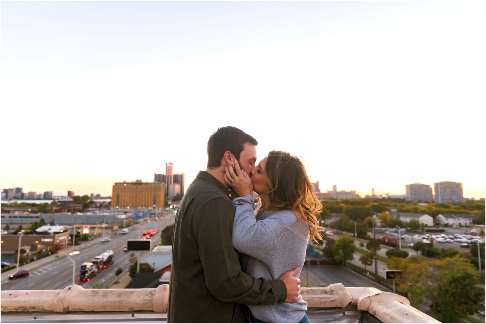 Fall Michigan engagement session | Erin Schmidt Photography | Metro Detroit Wedding Photographer