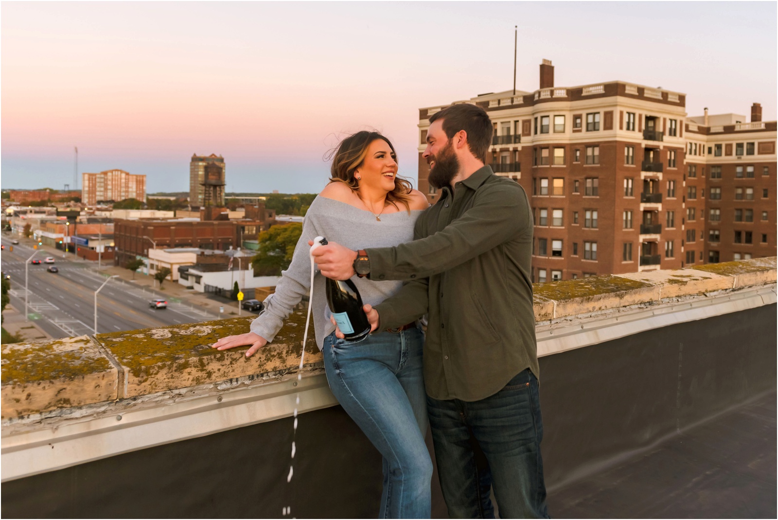 Fall Michigan engagement session | Erin Schmidt Photography | Metro Detroit Wedding Photographer