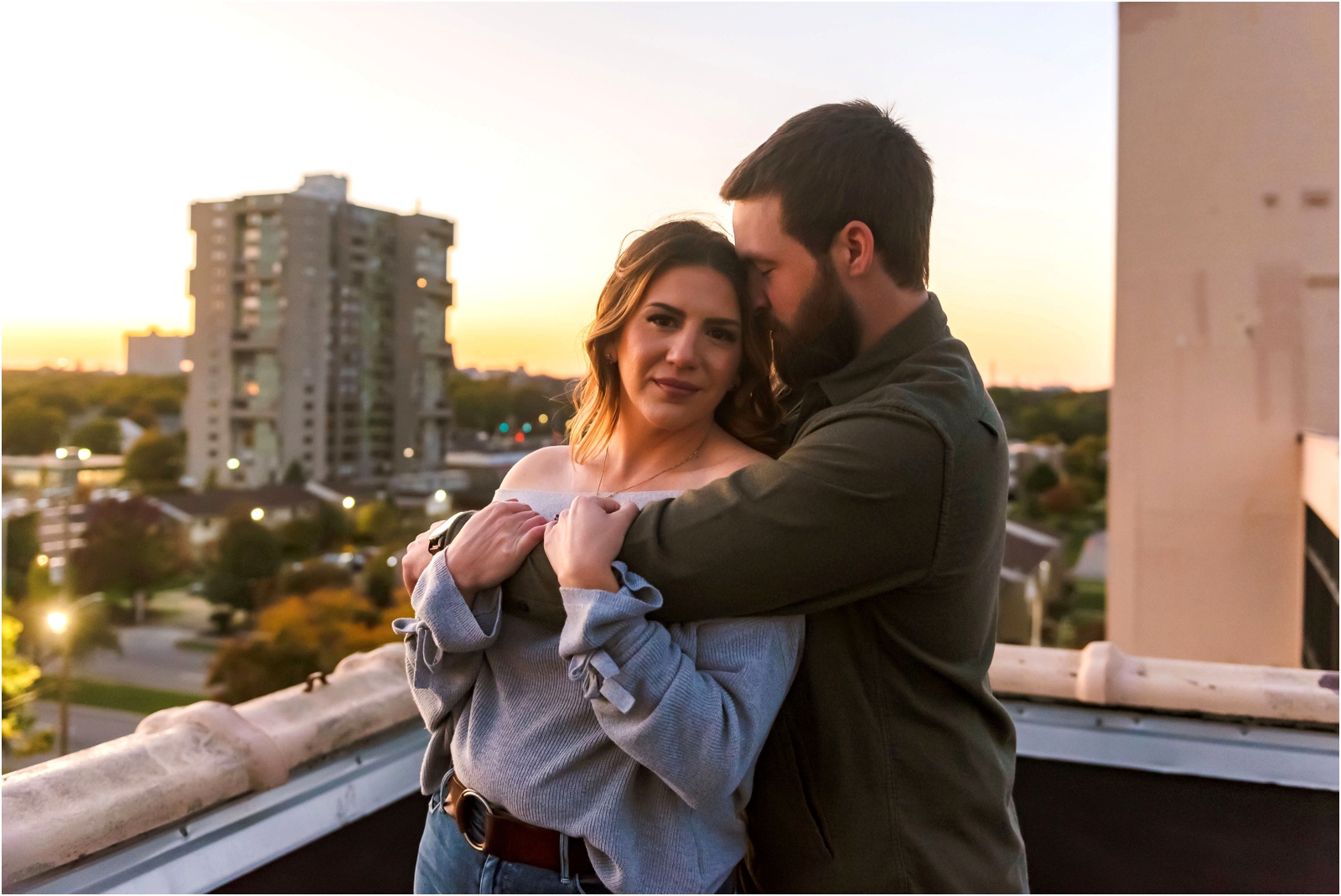 Fall Michigan engagement session | Erin Schmidt Photography | Metro Detroit Wedding Photographer