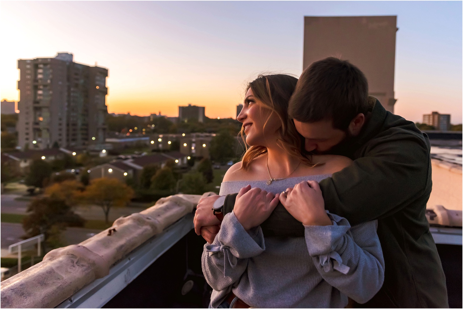Fall Michigan engagement session | Erin Schmidt Photography | Metro Detroit Wedding Photographer