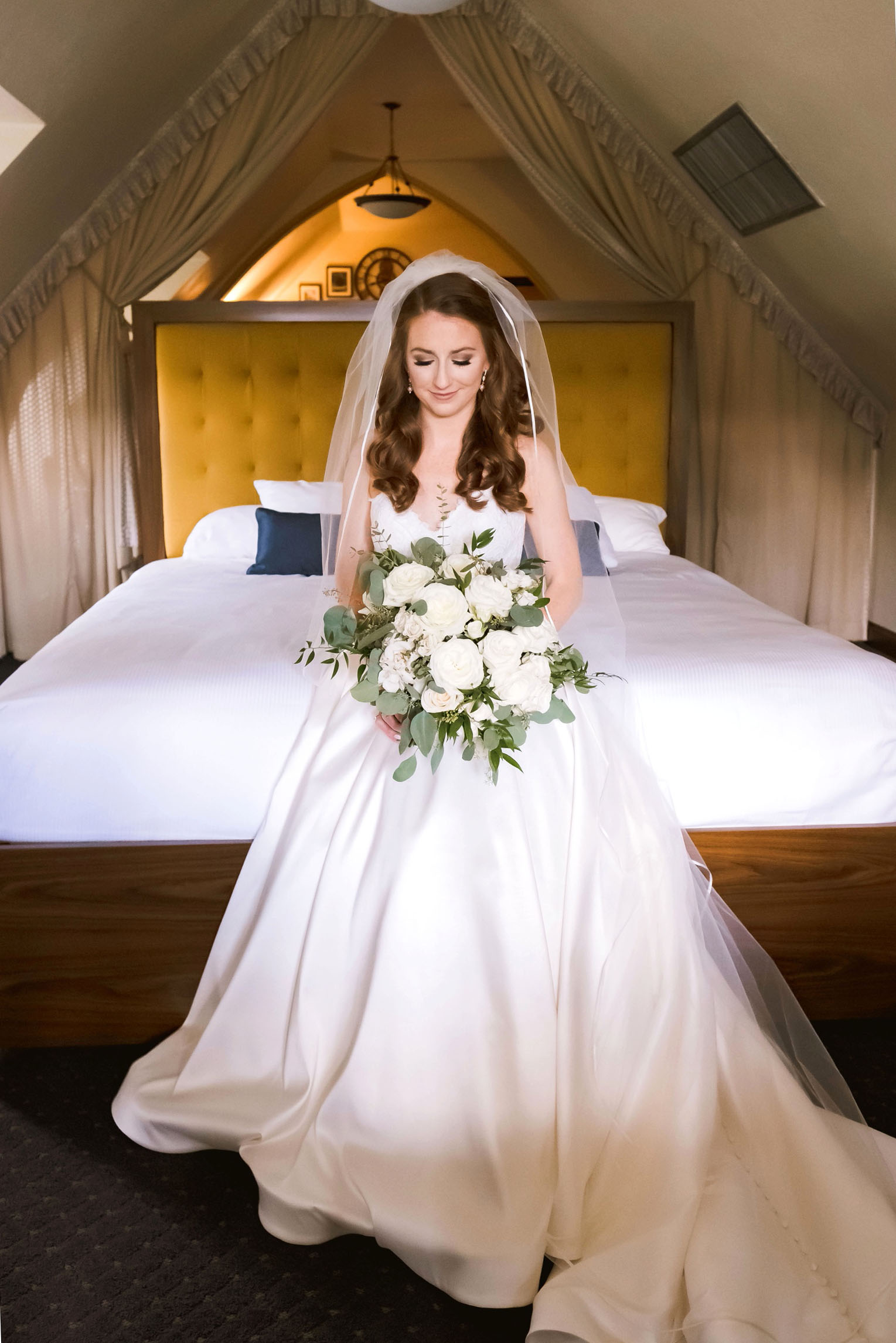 classic Michigan league wedding | Erin Schmidt Photography | Metro Detroit Wedding Photographer
