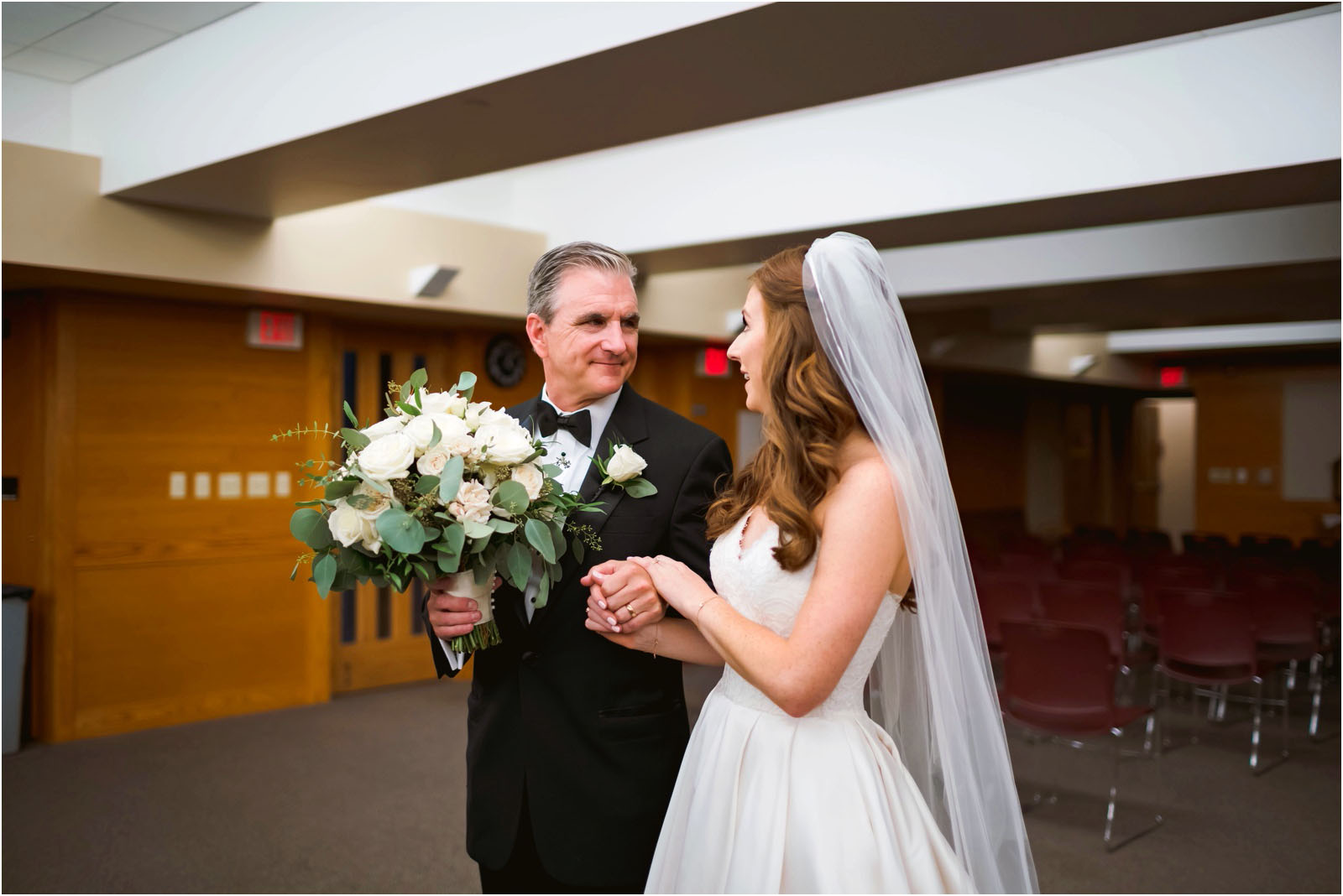 classic Michigan league wedding | Erin Schmidt Photography | Metro Detroit Wedding Photographer