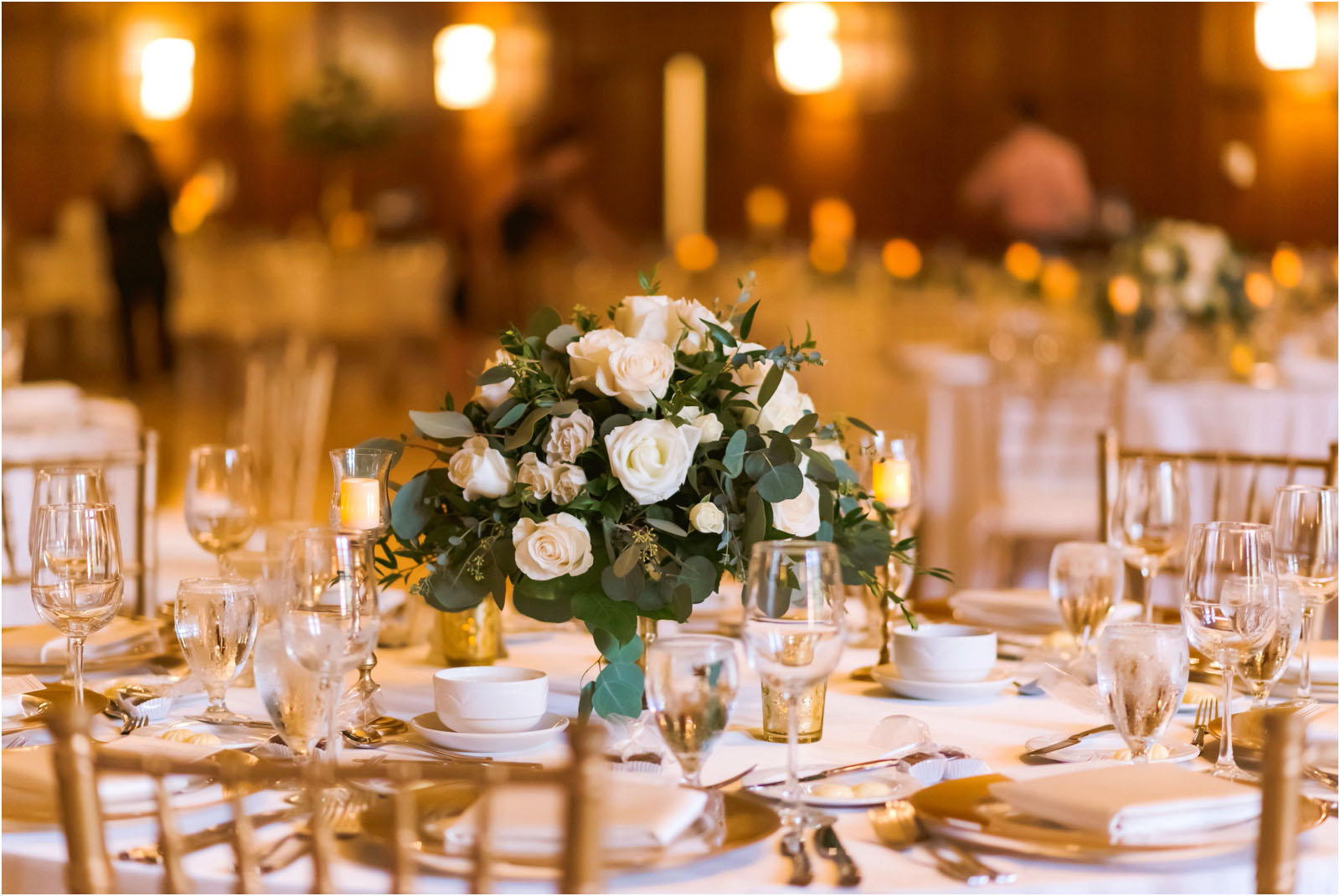 classic Michigan league wedding | Erin Schmidt Photography | Metro Detroit Wedding Photographer