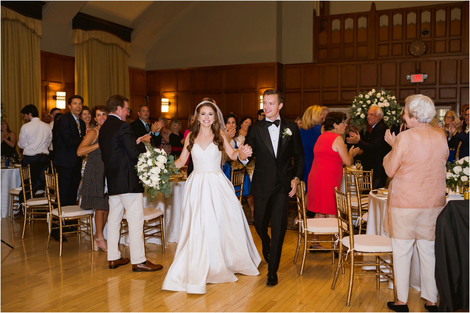 classic Michigan league wedding | Erin Schmidt Photography | Metro Detroit Wedding Photographer