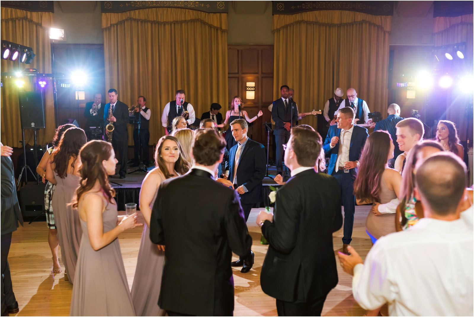 classic Michigan league wedding | Erin Schmidt Photography | Metro Detroit Wedding Photographer